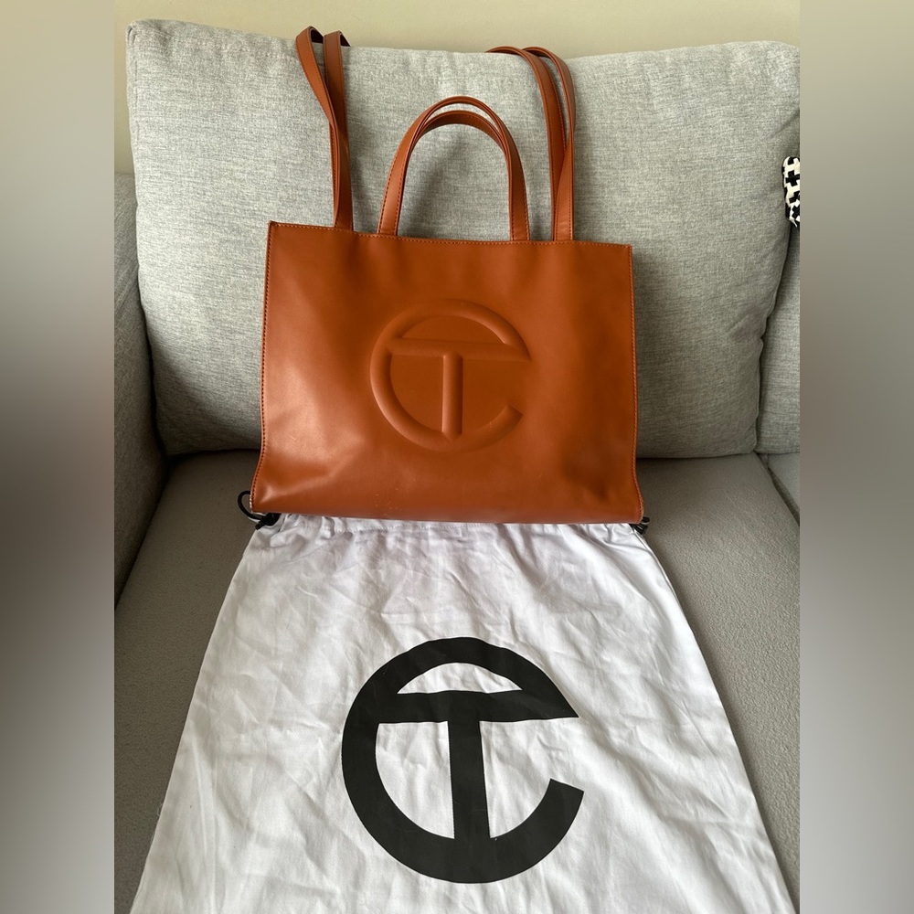 Telfar Medium shopping bag in Tan.